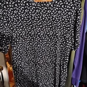 PacSun Black Tee with White Cross Pattern